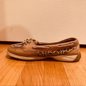 Cheetah print sperry boat shoes